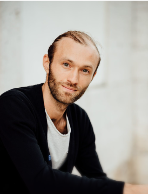 Piotr Szmyt
psychotherapy lisbon